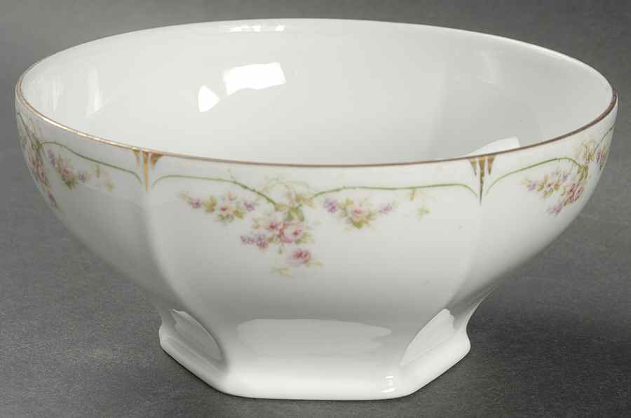 Juliette Cranberry Bowl by Habsburg-1