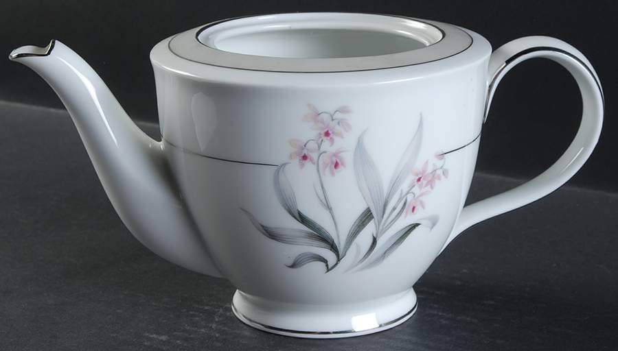 Everglade Teapot No Lid by Halsey-1
