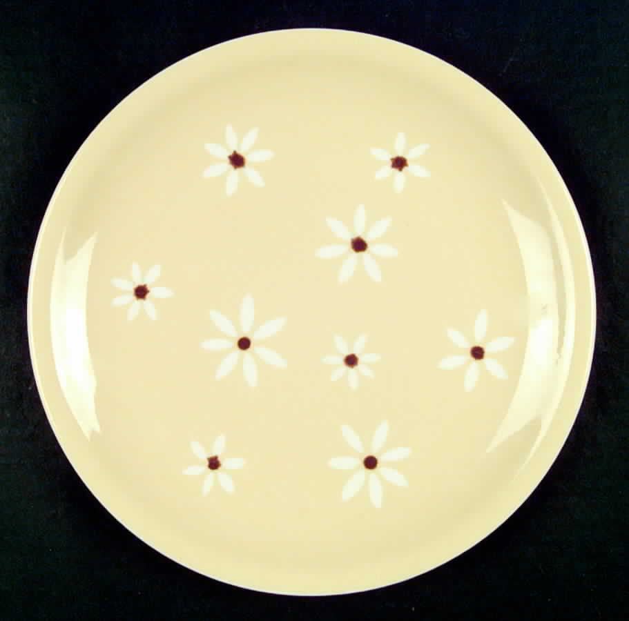 Brown Eyed Susan Yellow Dinner Plate by Harker-1