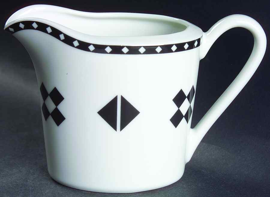 Othello (Japan) Creamer by Habitat-1