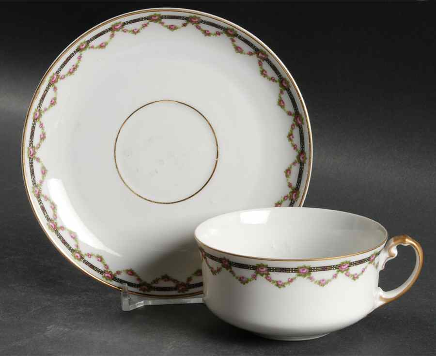 9642 Flat Cup & Saucer Set by Heinrich - H&C-1