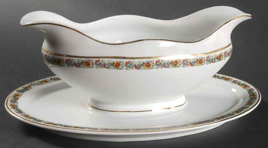 HC240 Gravy Boat with Attached Underplate by Heinrich - H&C-1