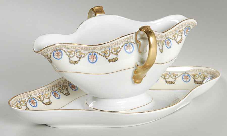 10567 Gravy Boat with Attached Underplate by Heinrich - H&C-1
