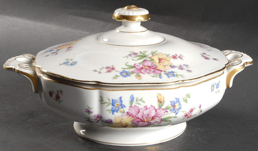 Strasbourg Round Covered Vegetable by Heinrich - H&C-1