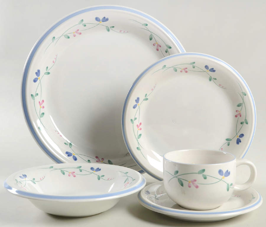Allegro 5 Piece Place Setting by Hearthside-1