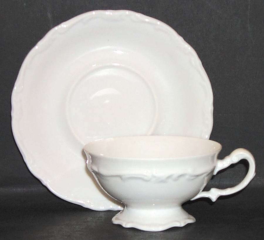 HEJ20 Footed Cup & Saucer Set by Hertel Jacob-1