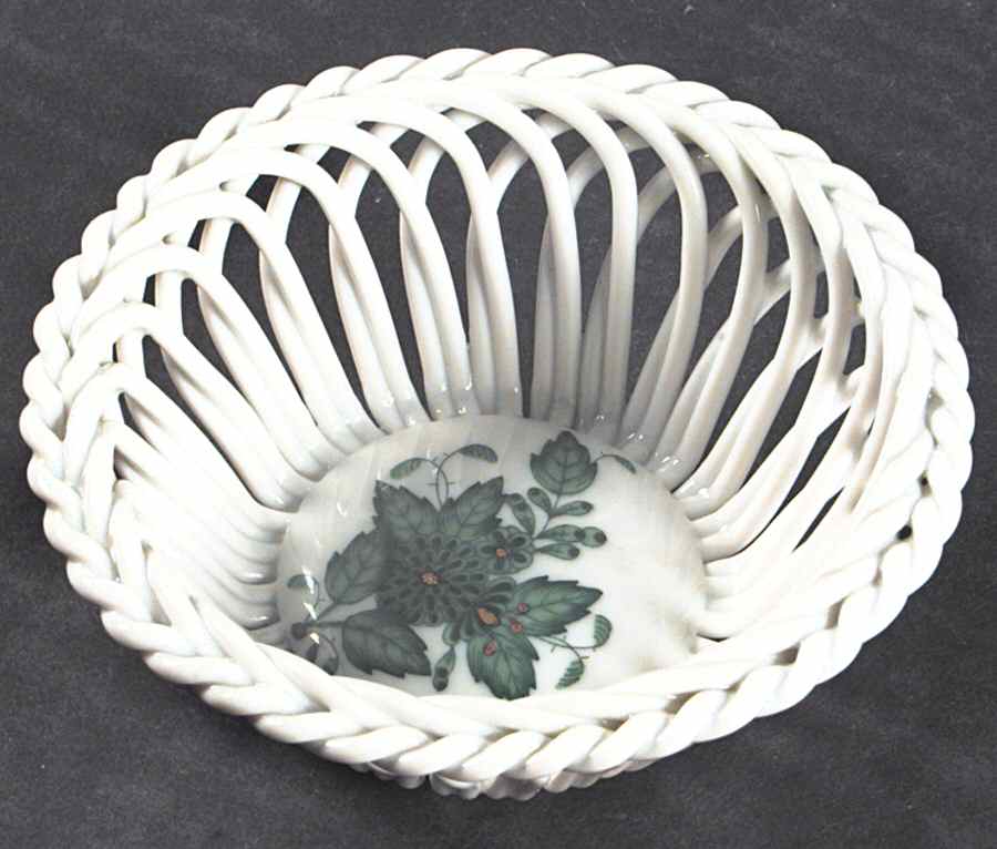 Chinese Bouquet Green (AV) 3" Small Open Weave Basket by Herend-1