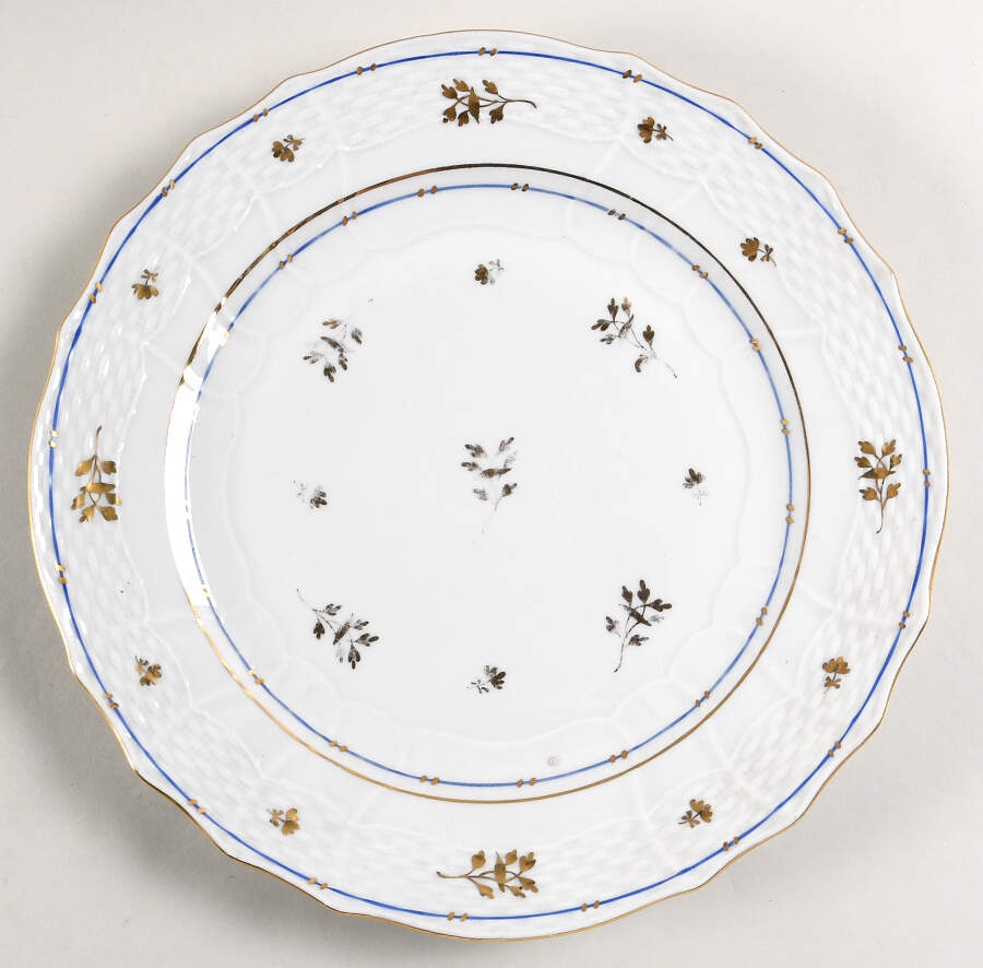 Coronation (Bat) Service Plate (Charger) by Herend-1