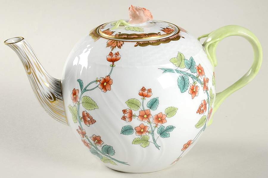 Livia (WBOS) Teapot & Lid by Herend-1