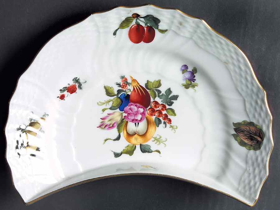 Market Garden (FR) Crescent Salad Plate by Herend-1