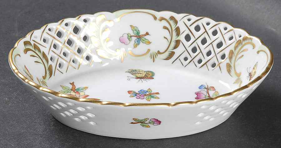 Queen Victoria (Green Border) 5" Oval Open Weave Basket by Herend-1