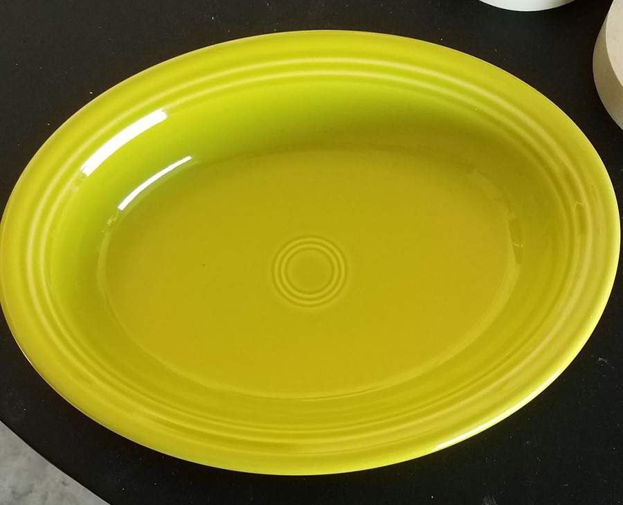 Fiesta Chartreuse (Intro 1997) 10" Oval Vegetable Bowl by Homer Laughlin -1