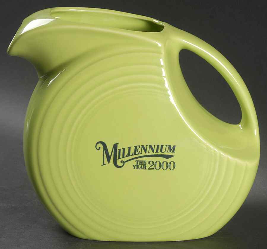 Fiesta Chartreuse (Intro 1997) 64 Oz Millennium Disc Pitcher by Homer Laughlin -1
