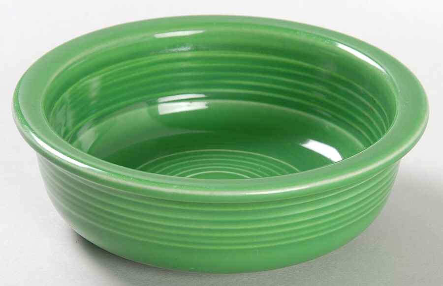 Fiesta Medium Green (Older) 4 3/4" Fruit Bowl by Homer Laughlin -1