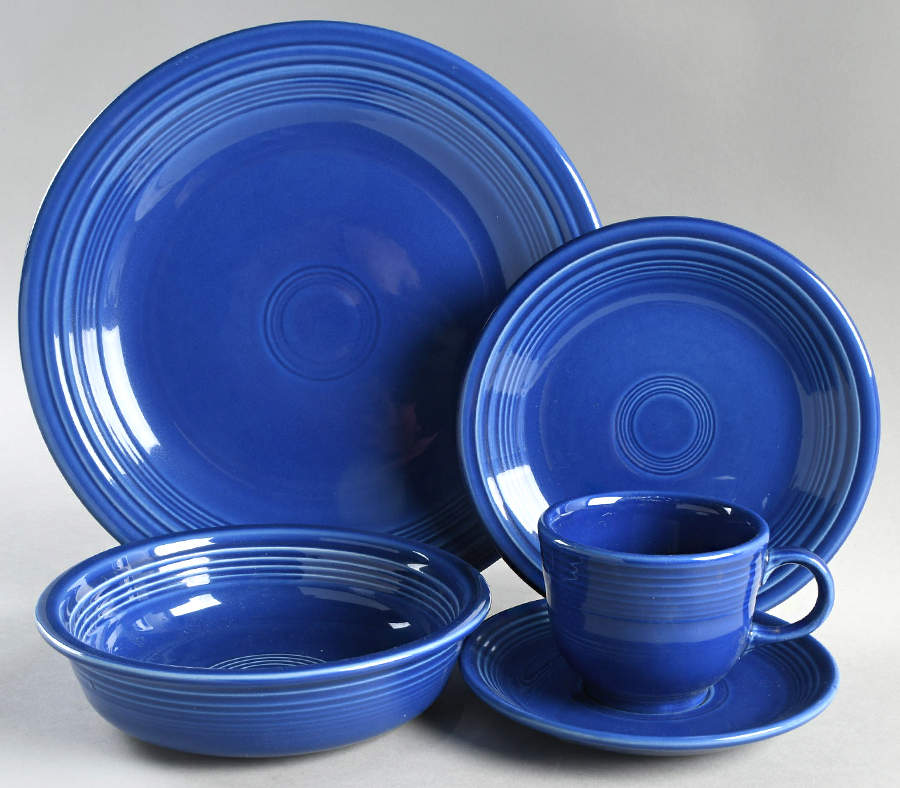 Fiesta Sapphire Blue (Intro 1996) 5 Piece Place Setting by Homer Laughlin -1