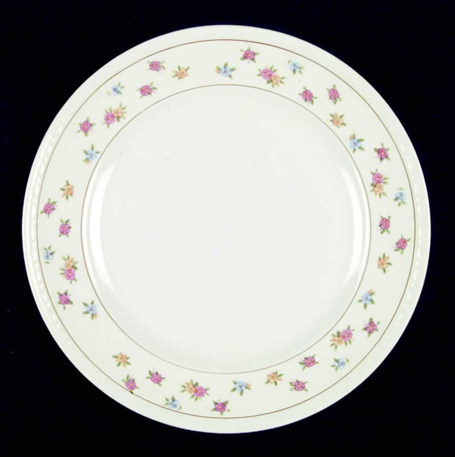 Moselle (Eggshell Georgian) Luncheon Plate by Homer Laughlin -1