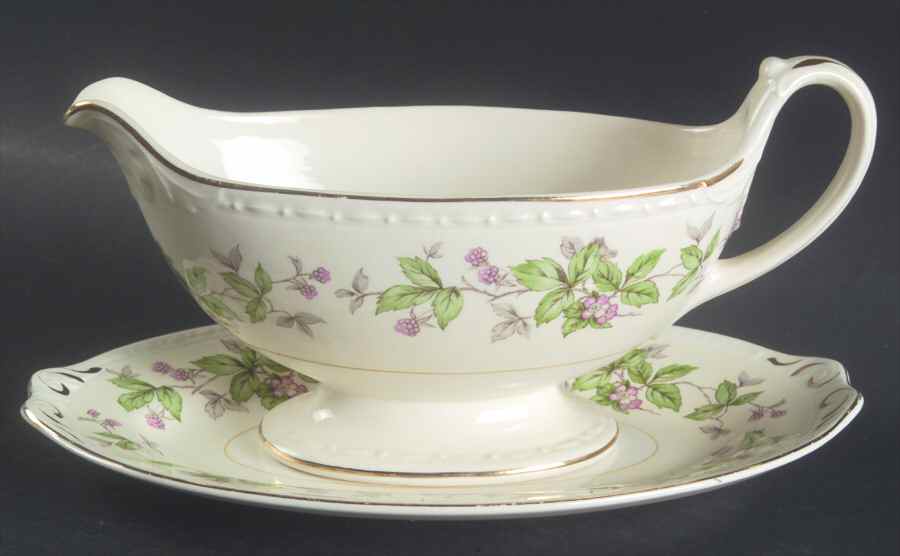 Greenbriar Gravy Boat & Underplate/Relish by Homer Laughlin -1