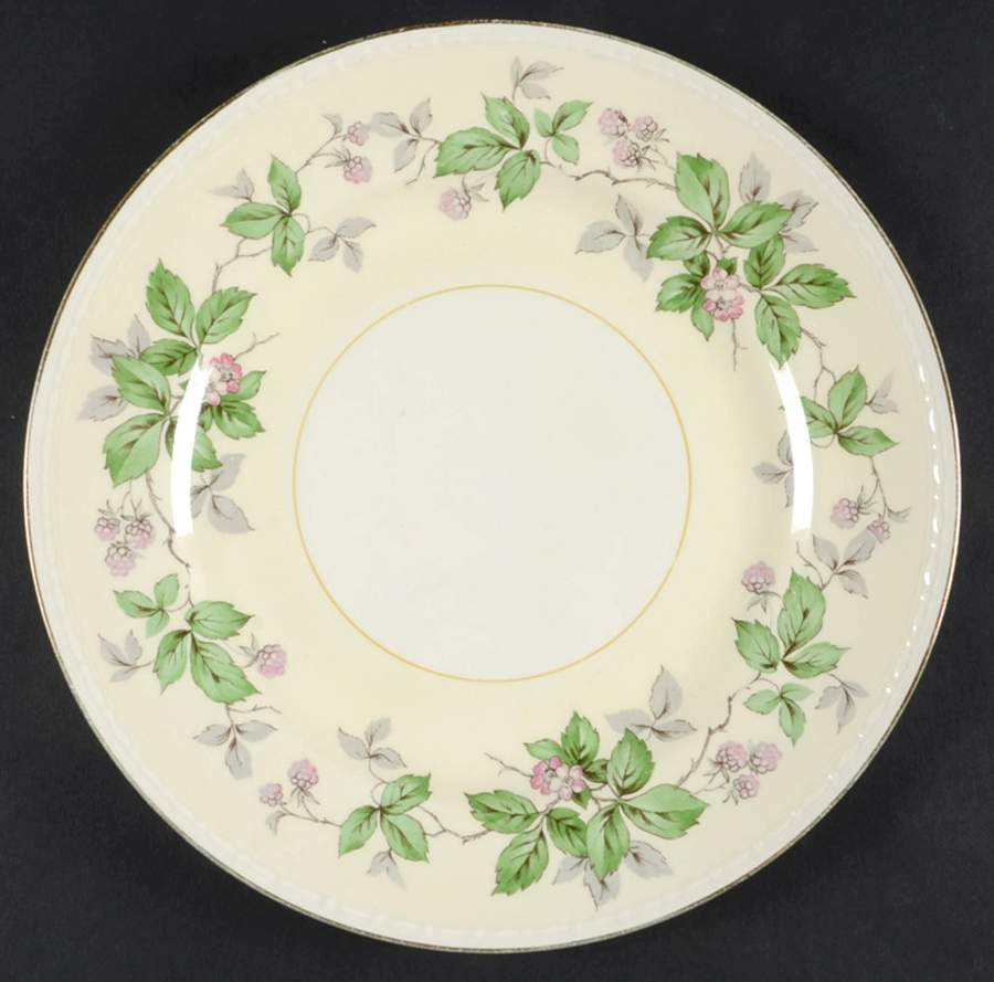 Greenbriar Luncheon Plate by Homer Laughlin -1
