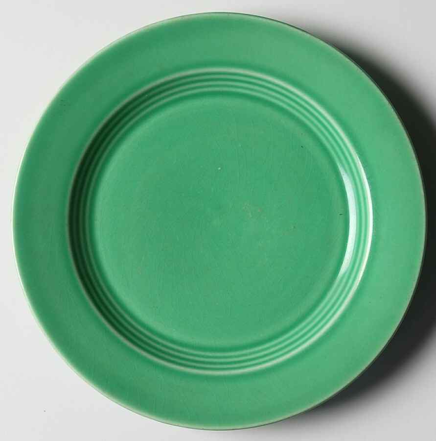 Harlequin Medium Green (Older) Bread & Butter Plate by Homer Laughlin -1