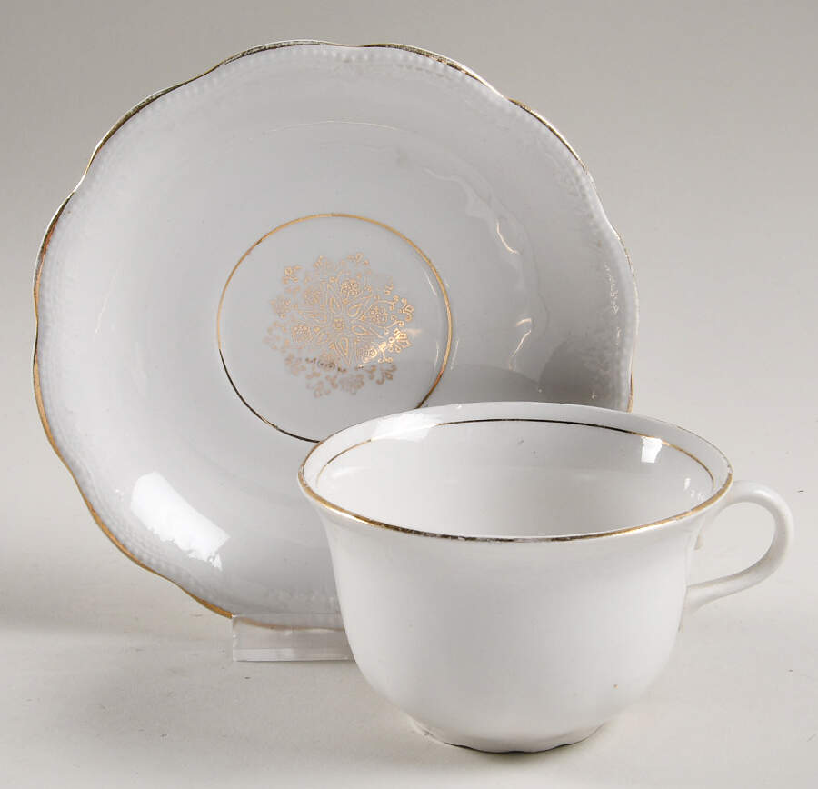 AX107 Flat Cup & Saucer Set by Homer Laughlin -1