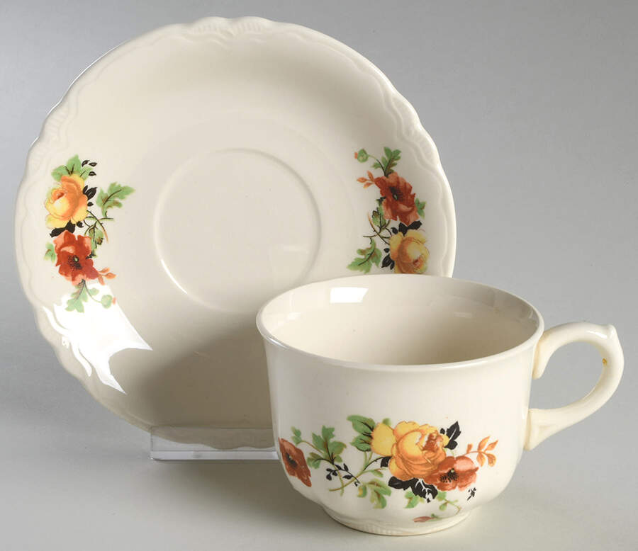 K4124 Flat Cup & Saucer Set by Homer Laughlin -1