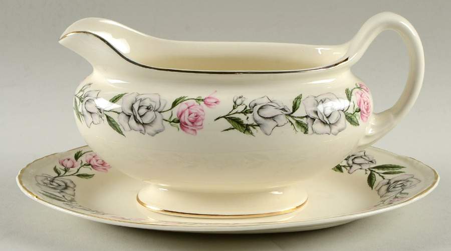 Minuet Gravy Boat & Underplate/Relish by Homer Laughlin -1