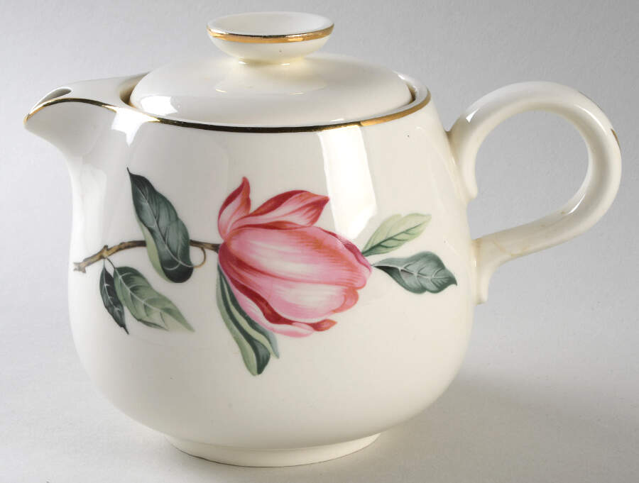 Pink Magnolia Teapot & Lid by Homer Laughlin -1