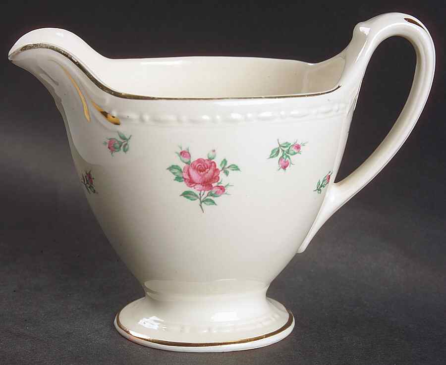 Rambler Rose (Eggshell Georgian, American Vogue) Creamer by Homer Laughlin -1
