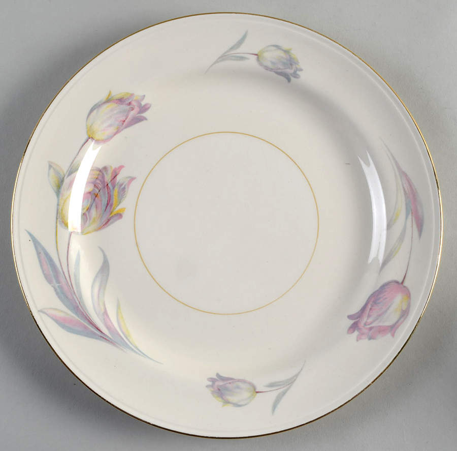 Tulip (Eggshell Nautilus) Dinner Plate by Homer Laughlin -1