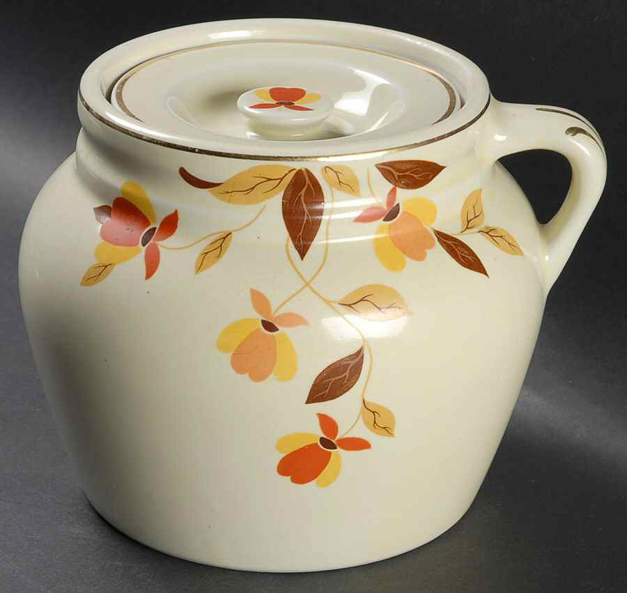 Autumn Leaf 2 1/4 Qt 1 Handled Bean Pot & Lid by Hall-1