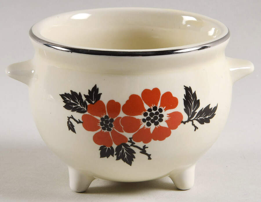 Red Poppy (Platinum Ring) Candy Corn Kettle by Hall-1