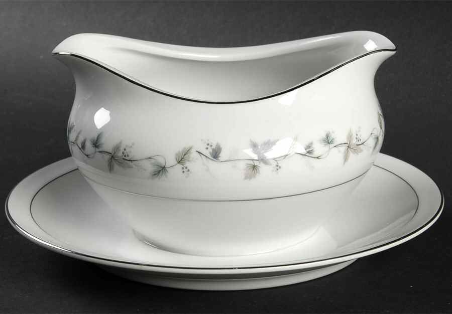 Monterey Gravy Boat with Attached Underplate by Hampton (Japan)-1