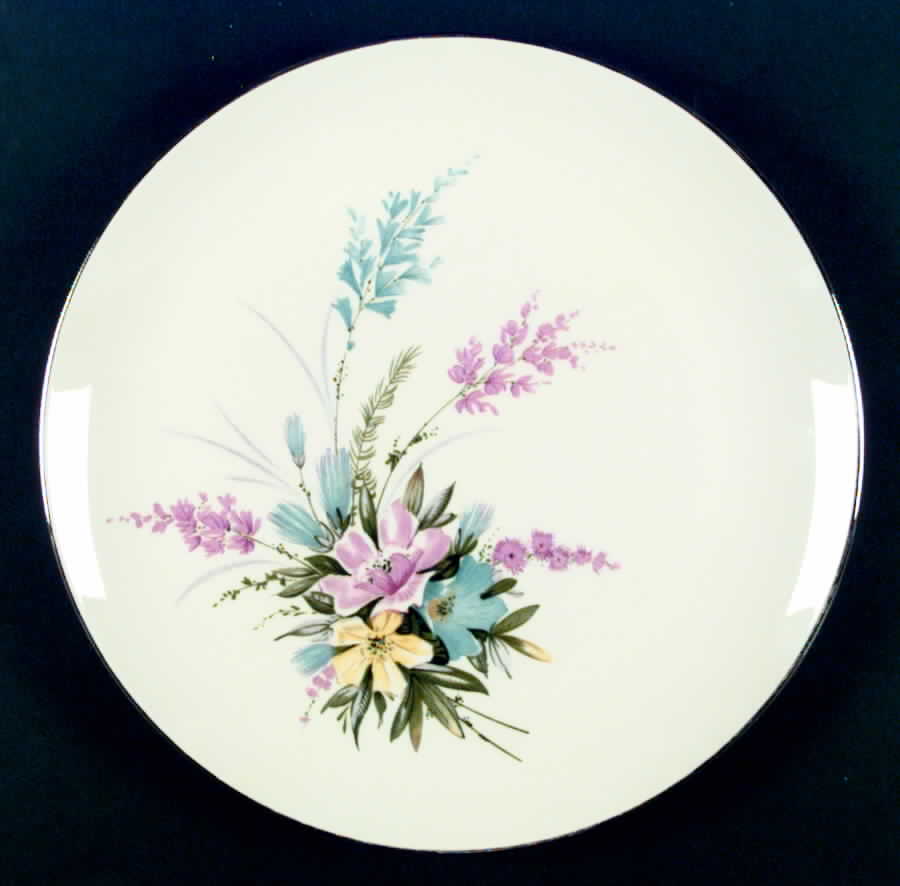 Bouquet Dinner Plate by Hom Ec China-1