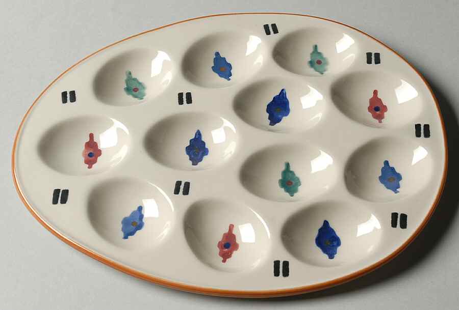 Cheyenne Deviled Egg Plate by Hartstone-1
