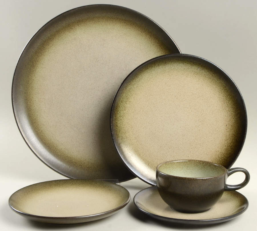 Sea & Sand (Coupe Shape) 5 Piece Place Setting by Heath-1