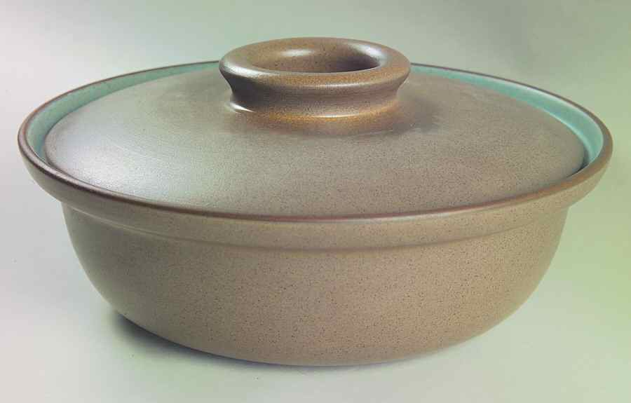 Turquoise (Coupe Shape) 1.5 Qt Round Covered Casserole by Heath-1
