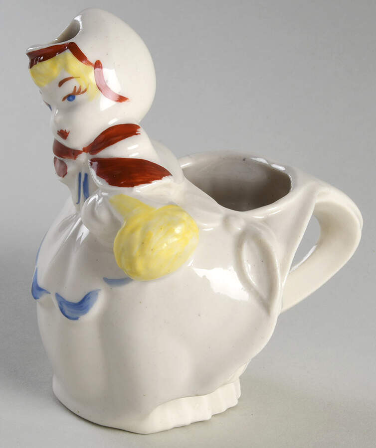 Little Red Riding Hood Creamer by Hull-1