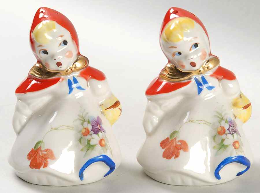 Little Red Riding Hood Salt & Pepper Set by Hull-1