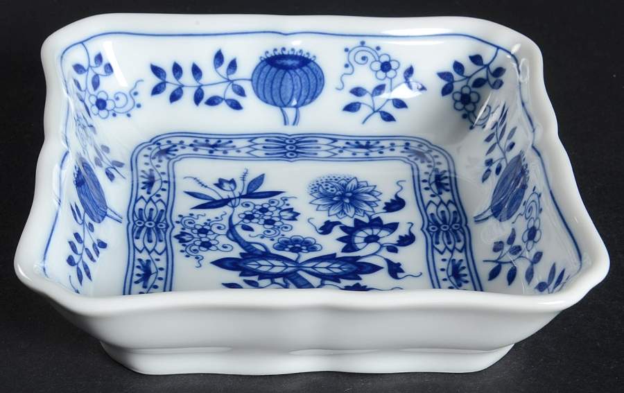 Blue Onion Nut Dish by Hutschenreuther-1