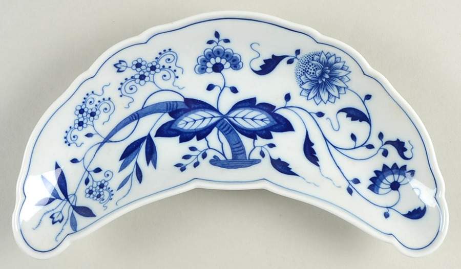 Blue Onion Crescent Salad Plate by Hutschenreuther-1