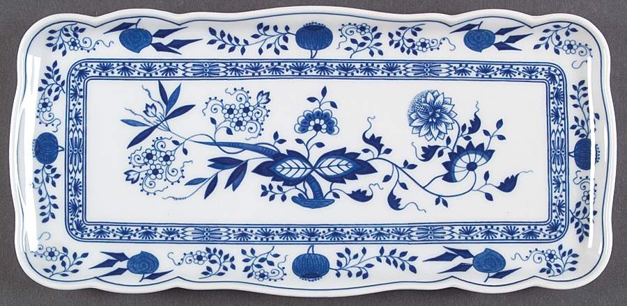 Blue Onion Large Sandwich Tray by Hutschenreuther-1