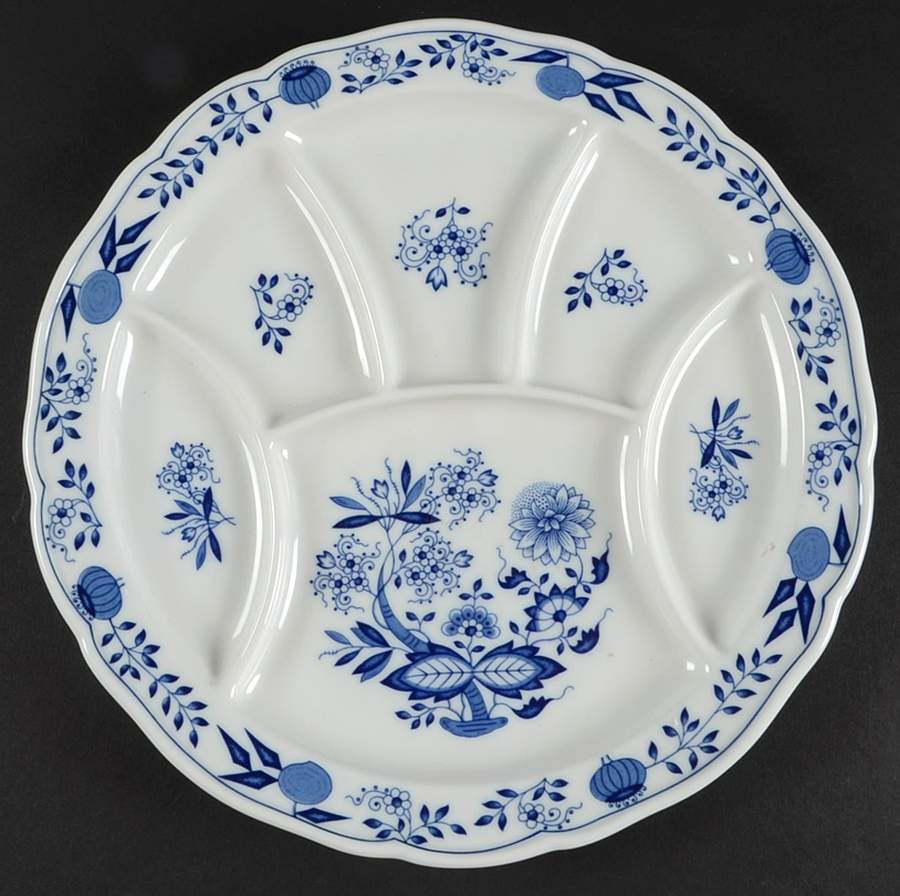 Blue Onion Fondue Plate by Hutschenreuther-1