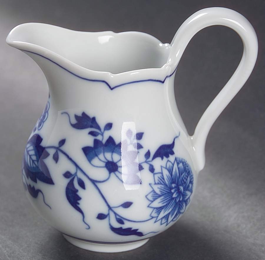 Blue Onion Individual Creamer by Hutschenreuther-1
