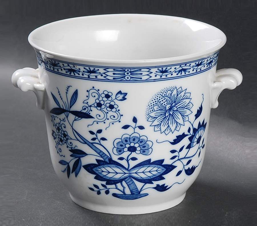 Blue Onion Small Cachepot by Hutschenreuther-1