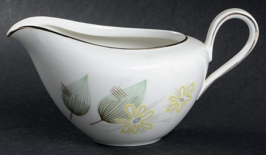 HUT168 Creamer by Hutschenreuther-1