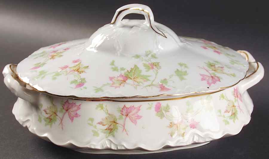 Maple Leaf (Scalloped) Oval Covered Vegetable by Hutschenreuther-1