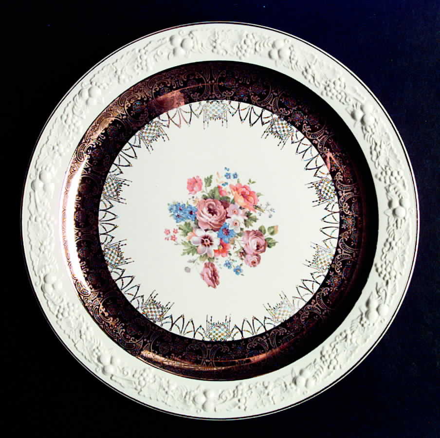 HLC734 13" Chop Plate (Round Platter) by Homer Laughlin -1