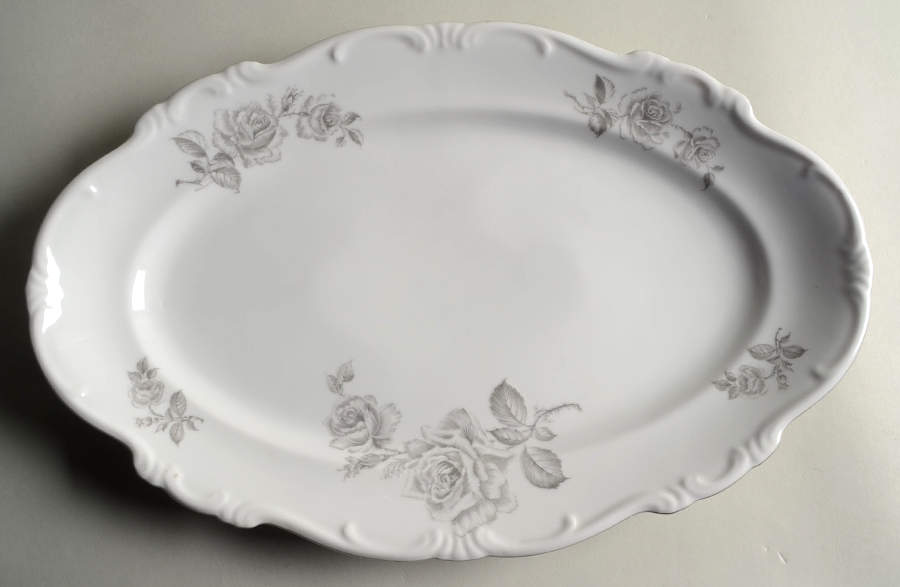 Damask Gray 15" Oval Serving Platter by Hertel Jacob-1