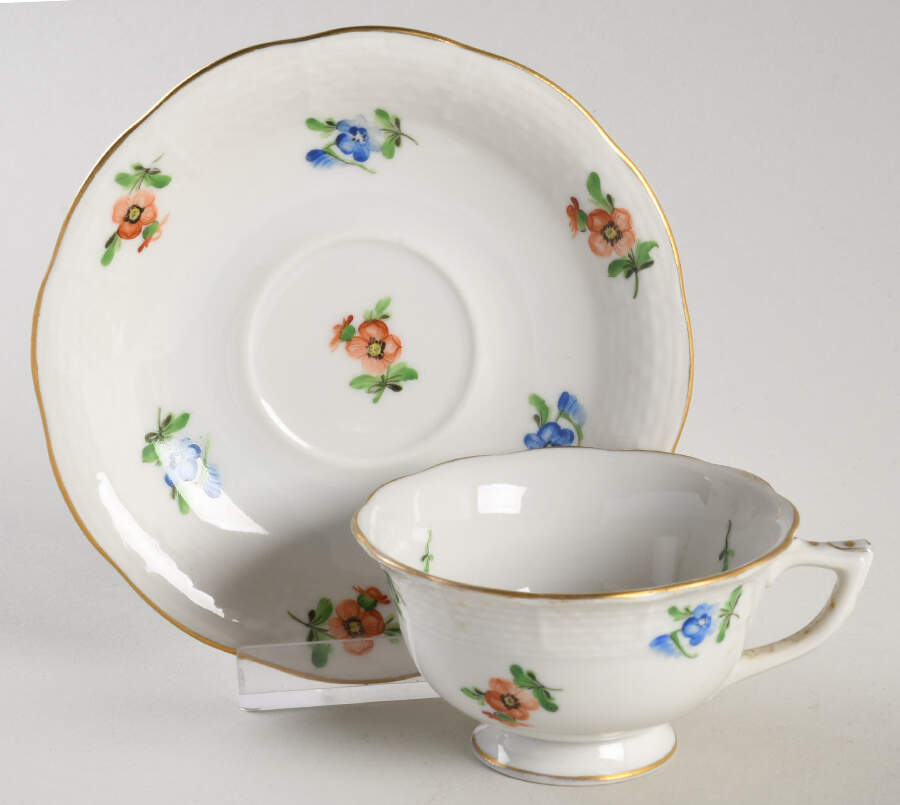 HER10 Footed Demitasse Cup & Saucer Set by Herend-1