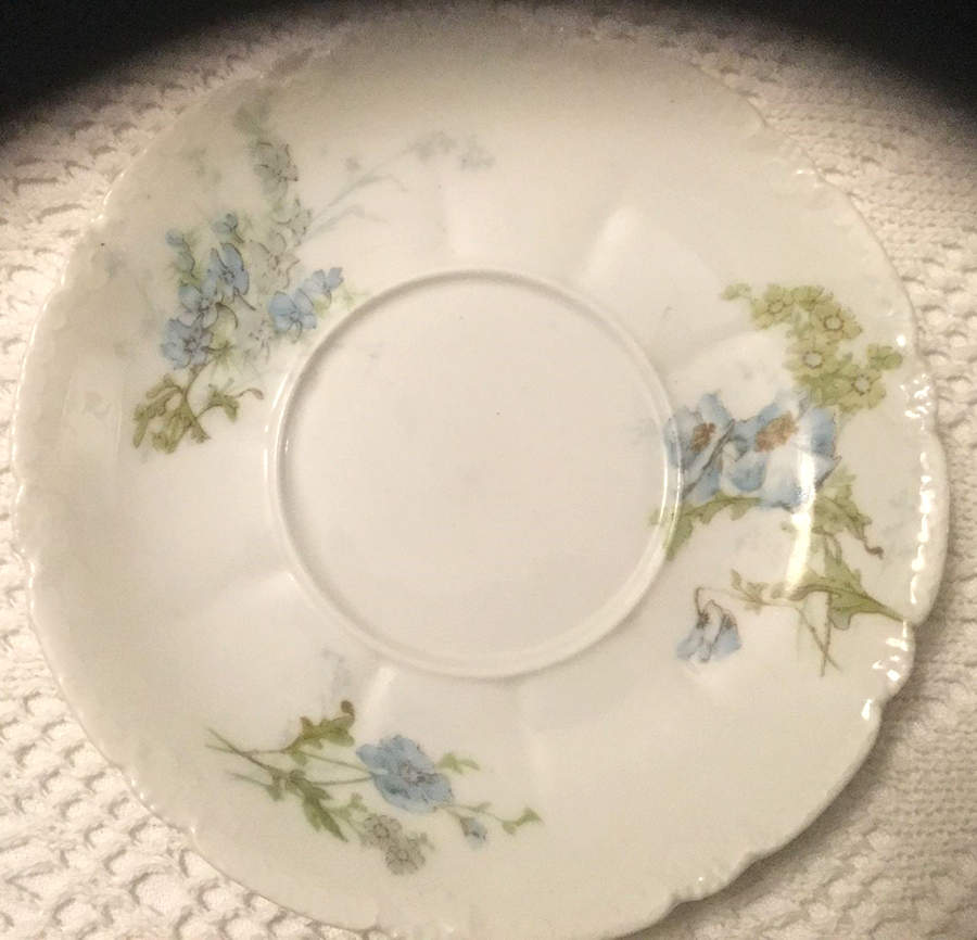 H637 Saucer by Haviland-1